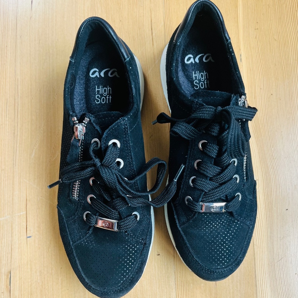 Ara Women’s Oleana Black Sneakers 6.5